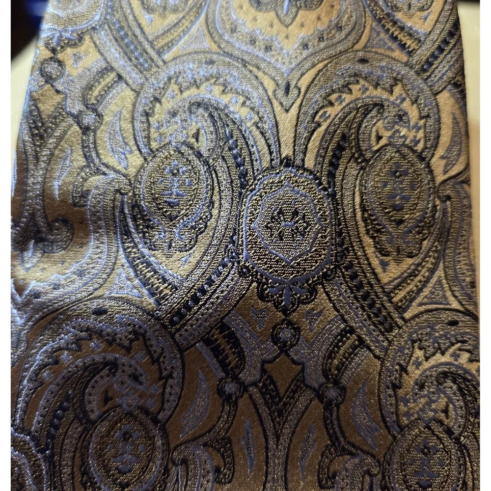 Birma Bibas Men's Necktie Blue/Gold Paisley Jacquard‎ 100% Silk
